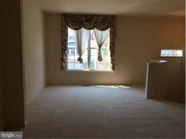 14602 Flower Hill Dr, Centreville, Virginia 20120