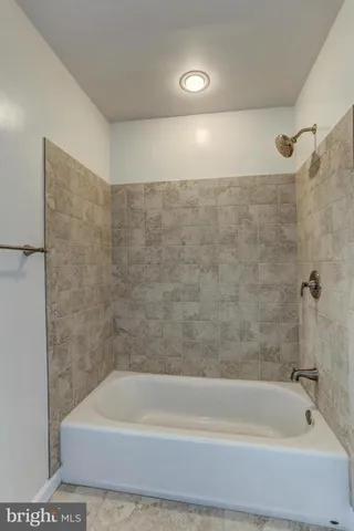 7501 Venice Ct, Falls Church, Virginia 22043