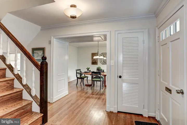 7501 Venice Ct, Falls Church, Virginia 22043