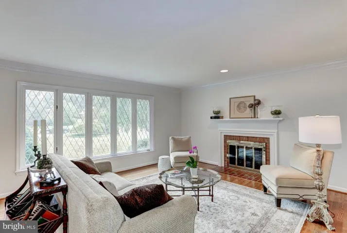 7501 Venice Ct, Falls Church, Virginia 22043