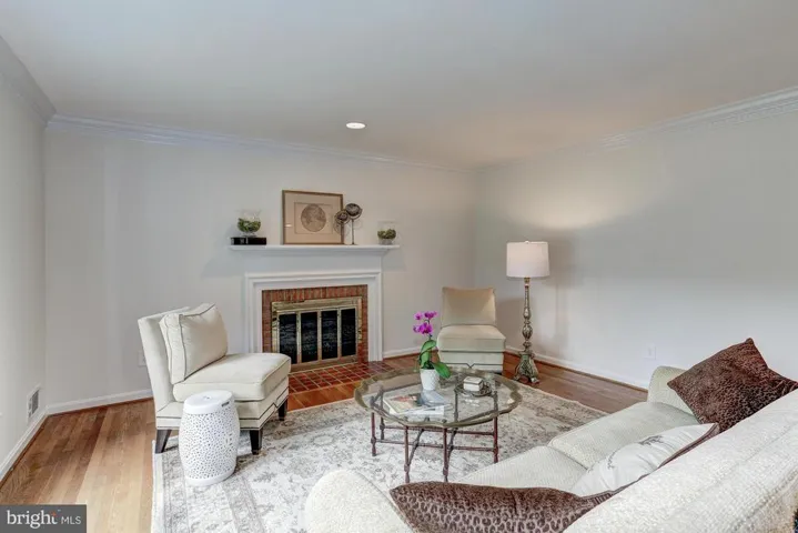 7501 Venice Ct, Falls Church, Virginia 22043