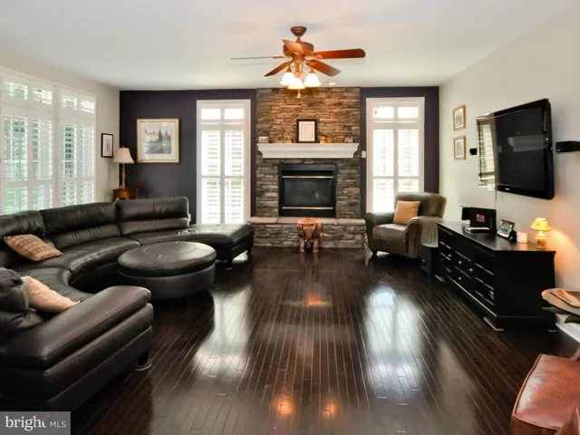 13436 Pearson Valley Ln, Centreville, Virginia 20120