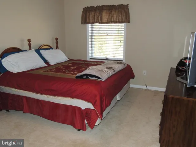 3760b Madison Ln, Falls Church, Virginia 22041