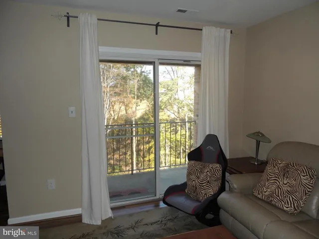 3760b Madison Ln, Falls Church, Virginia 22041