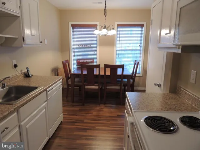 3760b Madison Ln, Falls Church, Virginia 22041