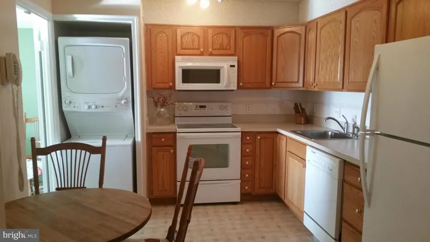 3800 Powell Ln #807, Falls Church, Virginia 22041