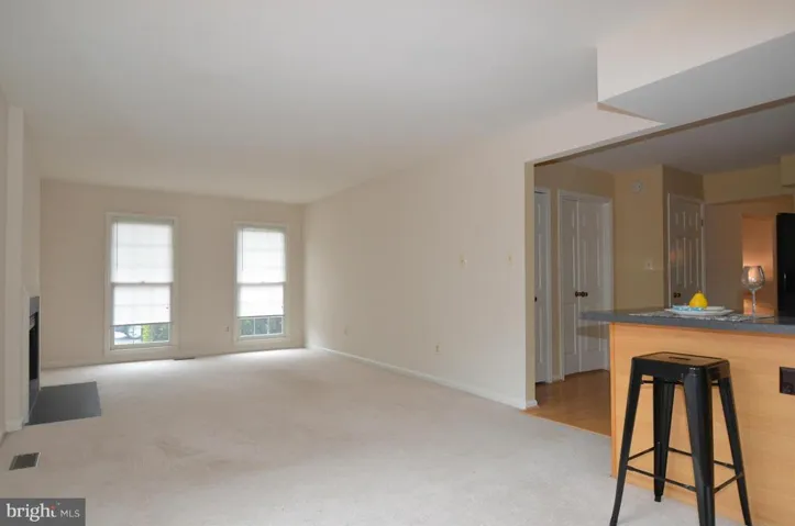 5582 Cedar Break Dr, Centreville, Virginia 20120