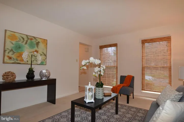 5582 Cedar Break Dr, Centreville, Virginia 20120