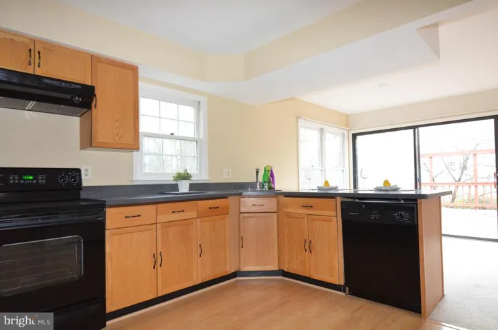 5582 Cedar Break Dr, Centreville, Virginia 20120