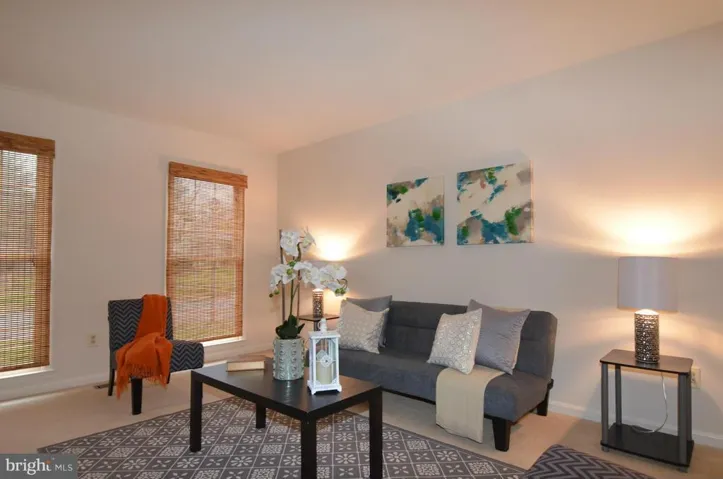 5582 Cedar Break Dr, Centreville, Virginia 20120
