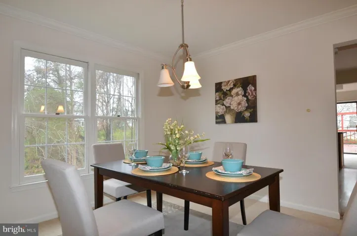 5582 Cedar Break Dr, Centreville, Virginia 20120