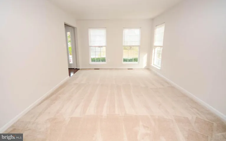 27 Basalt Dr, Fredericksburg, Virginia 22406