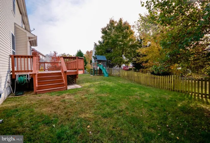 27 Basalt Dr, Fredericksburg, Virginia 22406