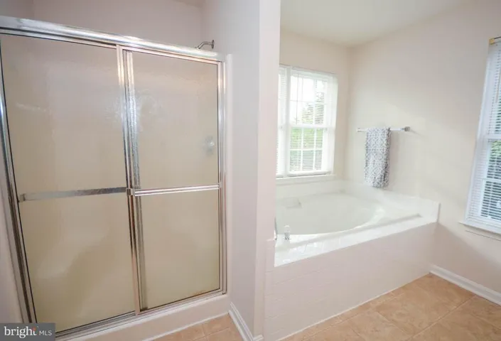 27 Basalt Dr, Fredericksburg, Virginia 22406