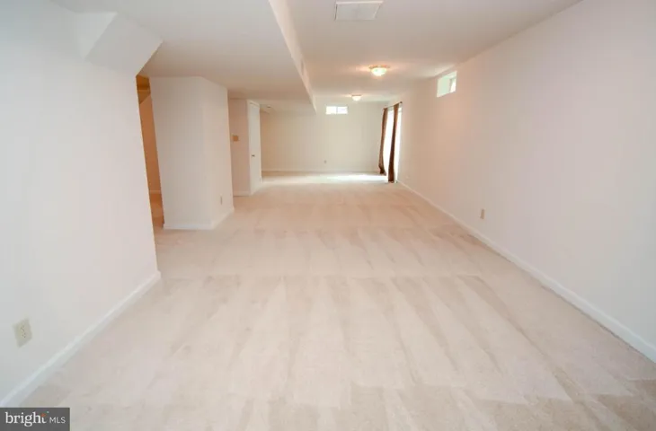 27 Basalt Dr, Fredericksburg, Virginia 22406