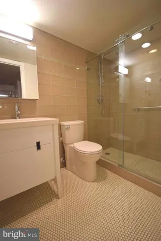 3800 Powell Ln #314, Falls Church, Virginia 22041