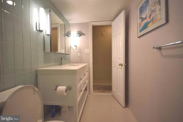 3800 Powell Ln #314, Falls Church, Virginia 22041