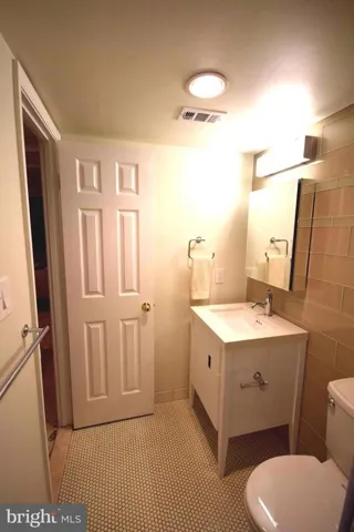3800 Powell Ln #314, Falls Church, Virginia 22041