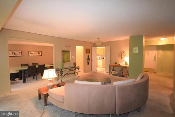 3800 Powell Ln #314, Falls Church, Virginia 22041