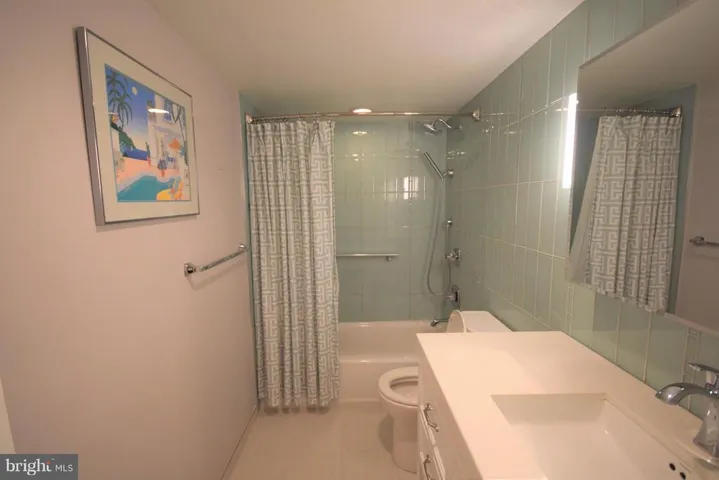 3800 Powell Ln #314, Falls Church, Virginia 22041