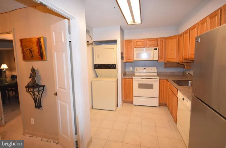 3800 Powell Ln #314, Falls Church, Virginia 22041