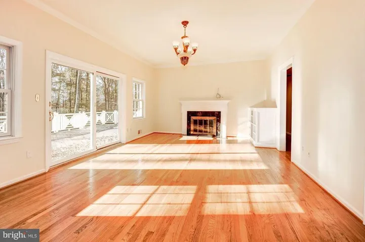 10525 Henderson Rd, Fairfax Station, Virginia 22039