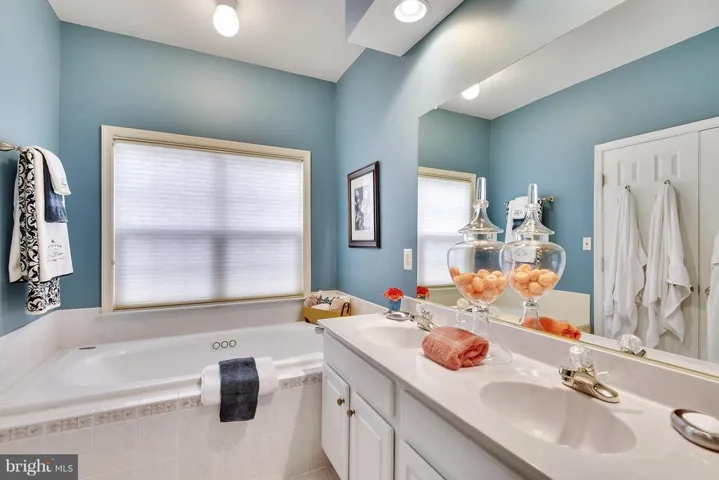 6473 Waterfield Rd, Alexandria, Virginia 22315