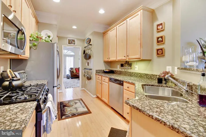 6473 Waterfield Rd, Alexandria, Virginia 22315