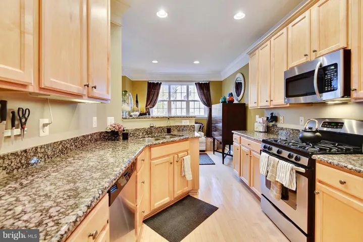 6473 Waterfield Rd, Alexandria, Virginia 22315
