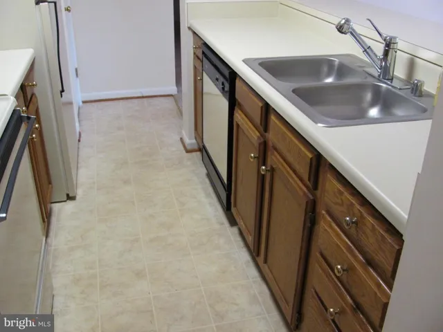 12309#104 Ashmont Ct, Woodbridge, Virginia 22192