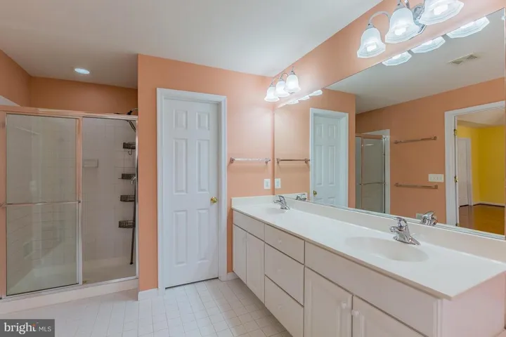 14011 Tanners House Way, Centreville, Virginia 20121