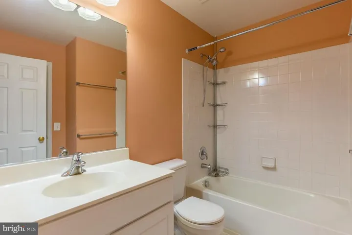 14011 Tanners House Way, Centreville, Virginia 20121