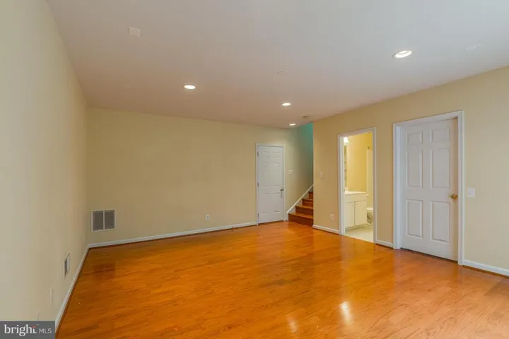 14011 Tanners House Way, Centreville, Virginia 20121