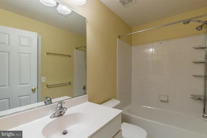 14011 Tanners House Way, Centreville, Virginia 20121