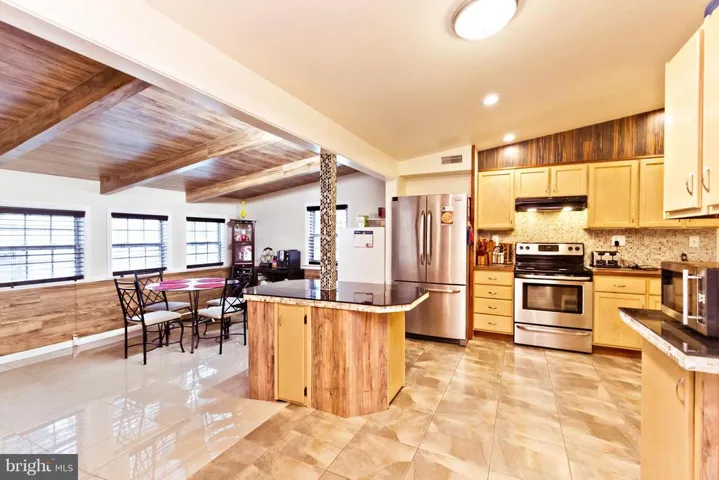7125 Carol Ln, Falls Church, Virginia 22042