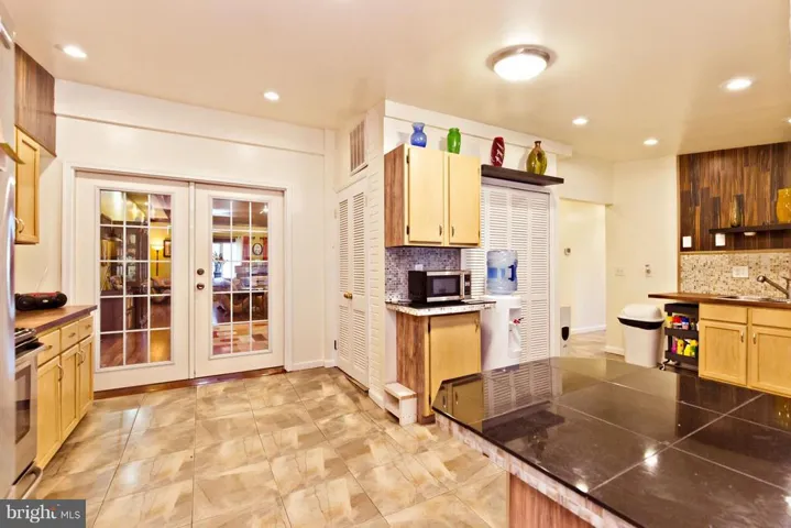 7125 Carol Ln, Falls Church, Virginia 22042