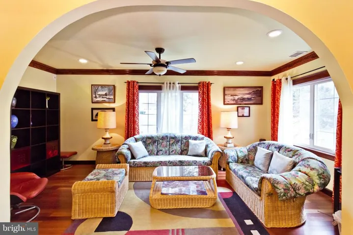 7125 Carol Ln, Falls Church, Virginia 22042