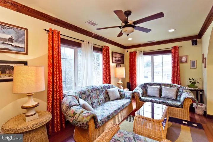 7125 Carol Ln, Falls Church, Virginia 22042