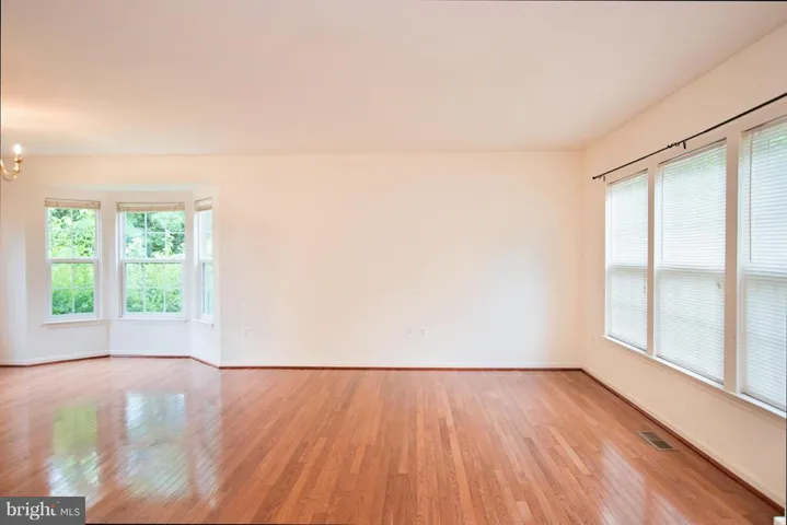 10558 Crooked Branch Ct, Manassas, Virginia 20112
