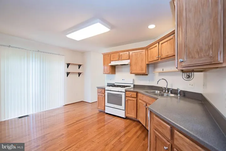 10558 Crooked Branch Ct, Manassas, Virginia 20112