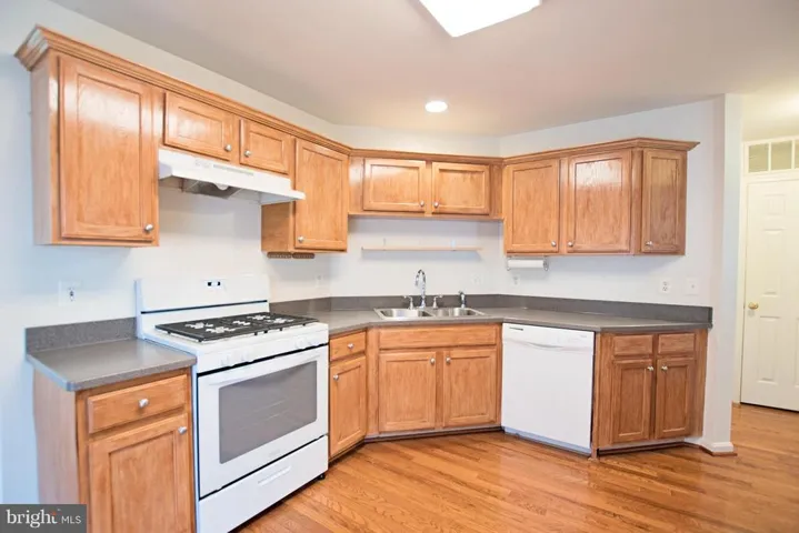 10558 Crooked Branch Ct, Manassas, Virginia 20112