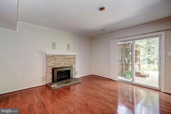 6800 Sprucedale Ct, Annandale, Virginia 22003