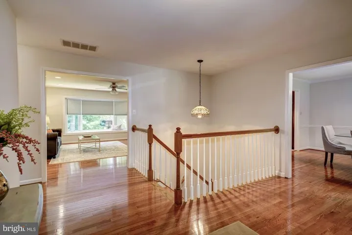 6800 Sprucedale Ct, Annandale, Virginia 22003