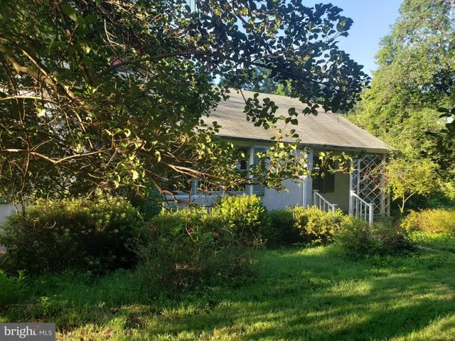 5905 Hallowing Dr, Lorton, Virginia 22079