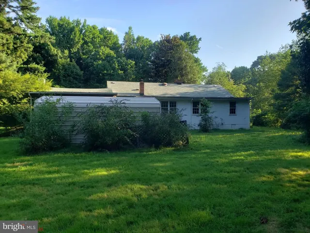 5905 Hallowing Dr, Lorton, Virginia 22079