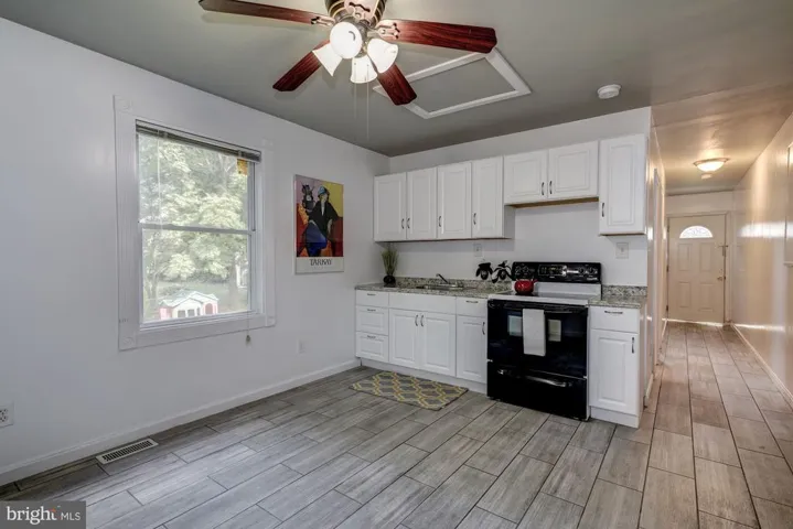 3119 Chepstow Ln, Falls Church, Virginia 22042