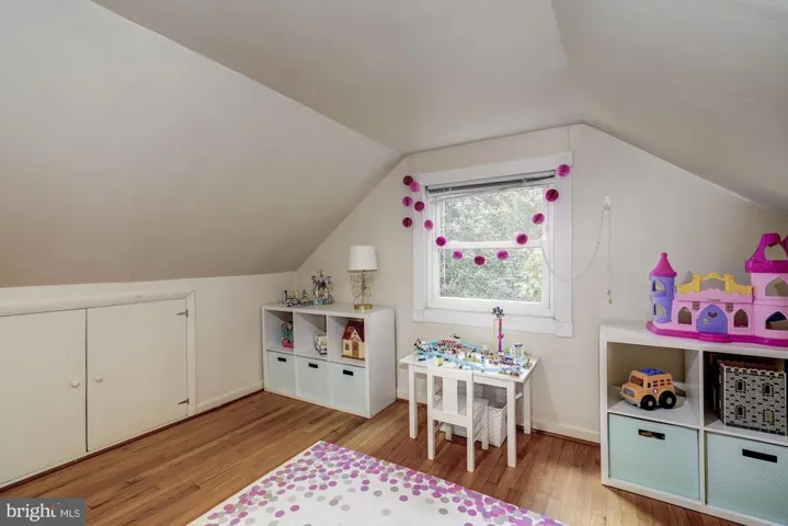 3119 Chepstow Ln, Falls Church, Virginia 22042