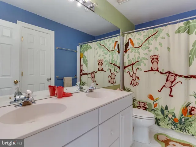 8416 Black Stallion Pl, Vienna, Virginia 22182