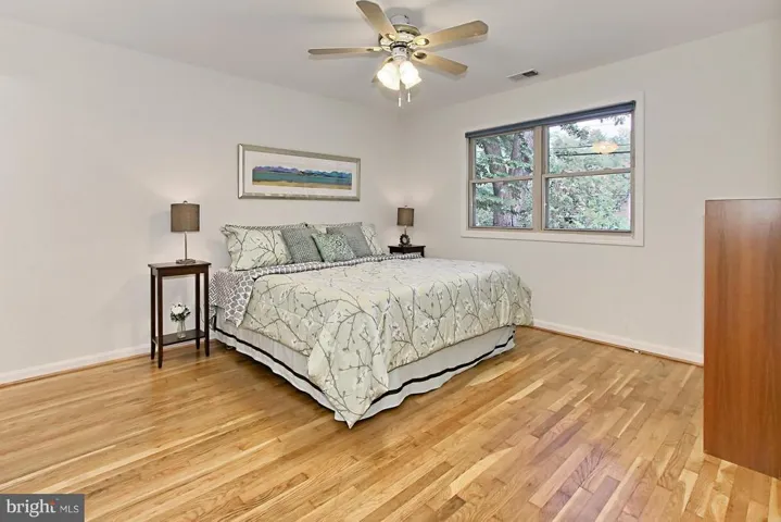 7000 Vagabond Dr, Falls Church, Virginia 22042