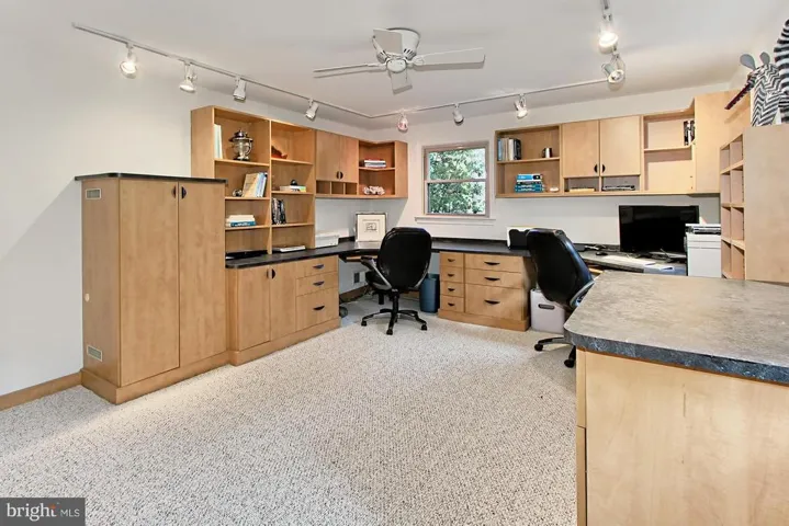7000 Vagabond Dr, Falls Church, Virginia 22042